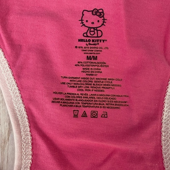 NWT Sanrio Hello Kitty Pink Racerback Crop Tank sz M - Picture 4 of 5